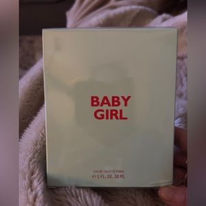 KKW Baby Girl pefume (heart collection)